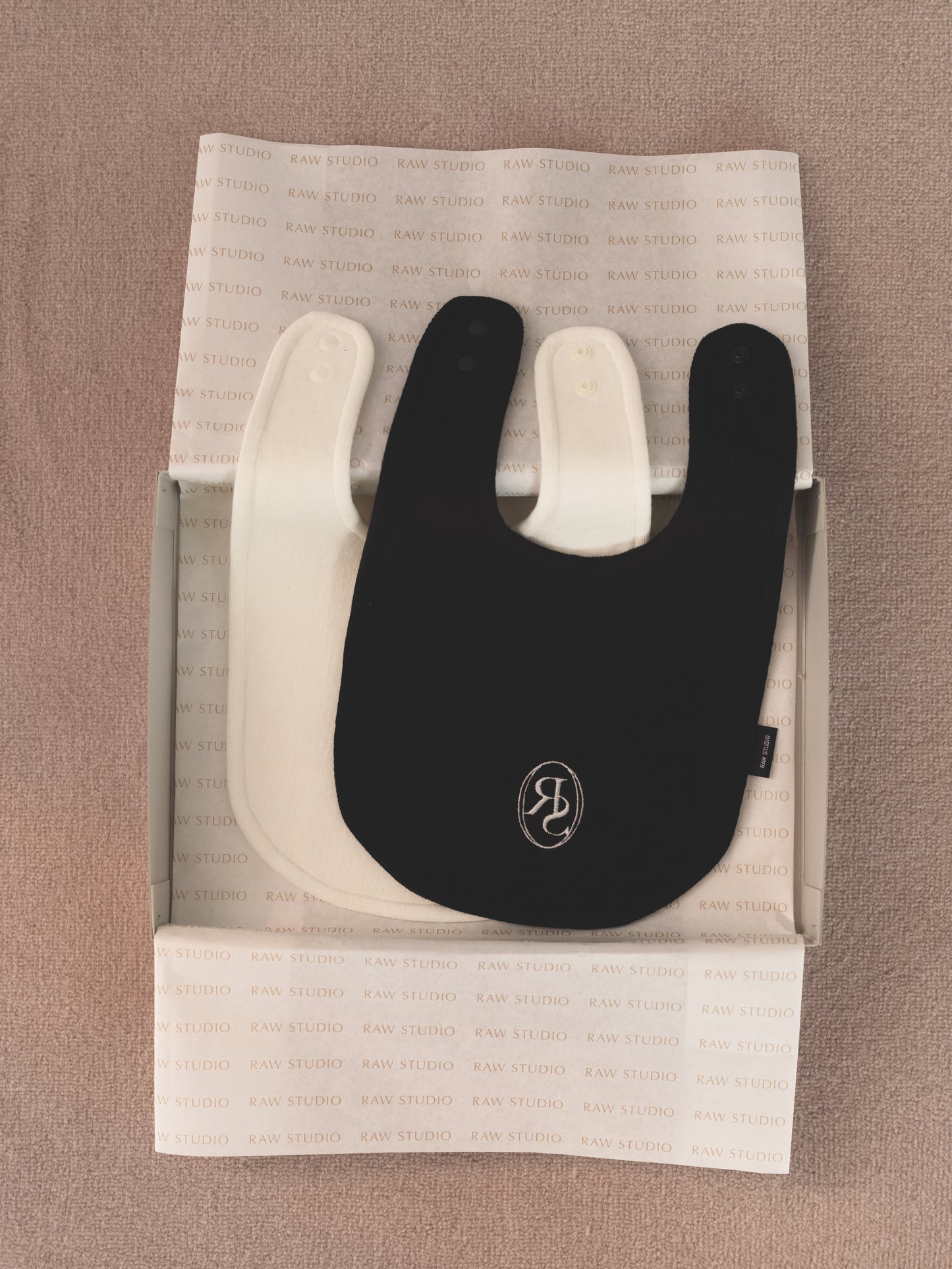 【Pre-order】Mellow Bib -White-