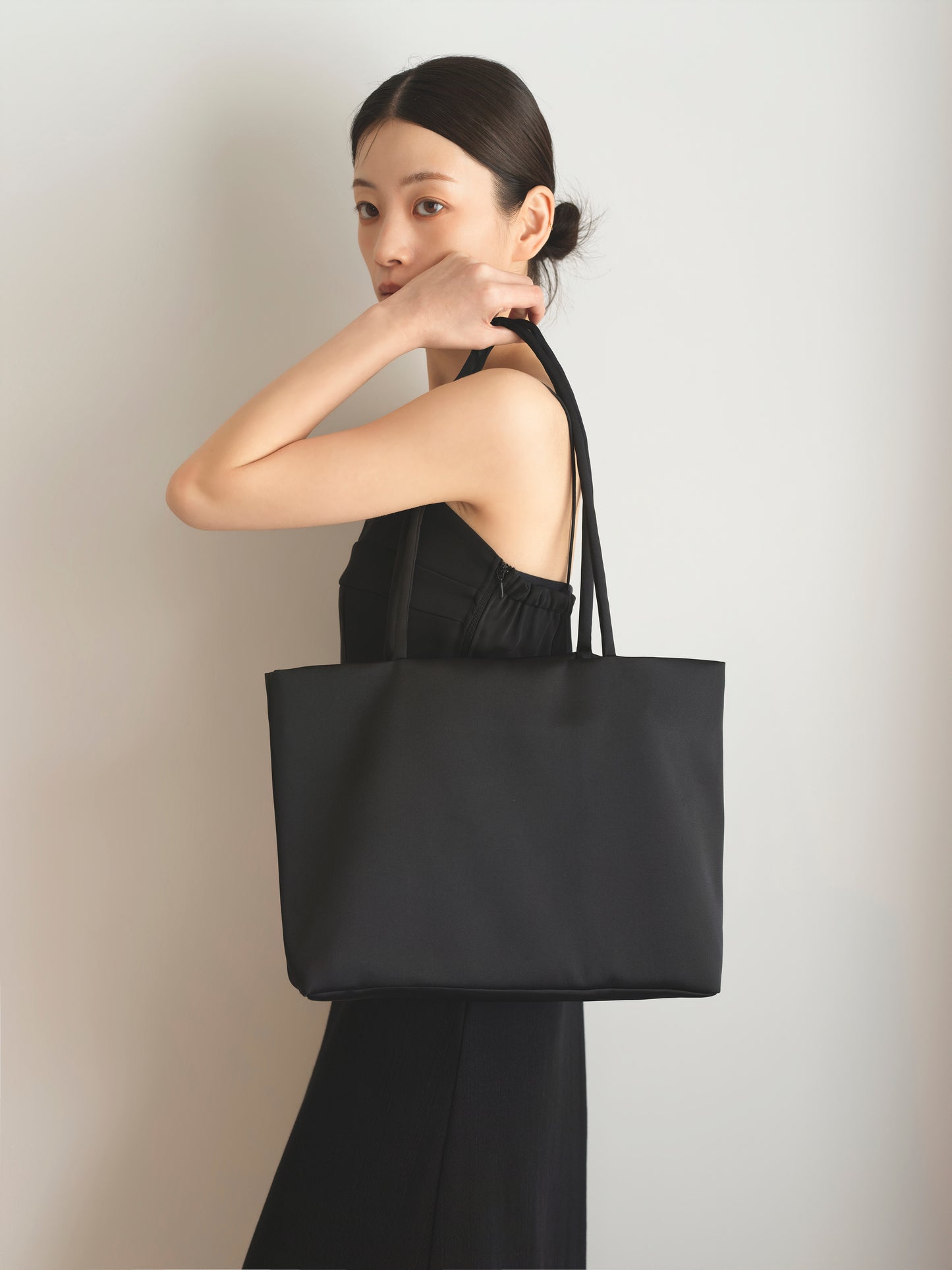 Satin Tote Bag -Black-
