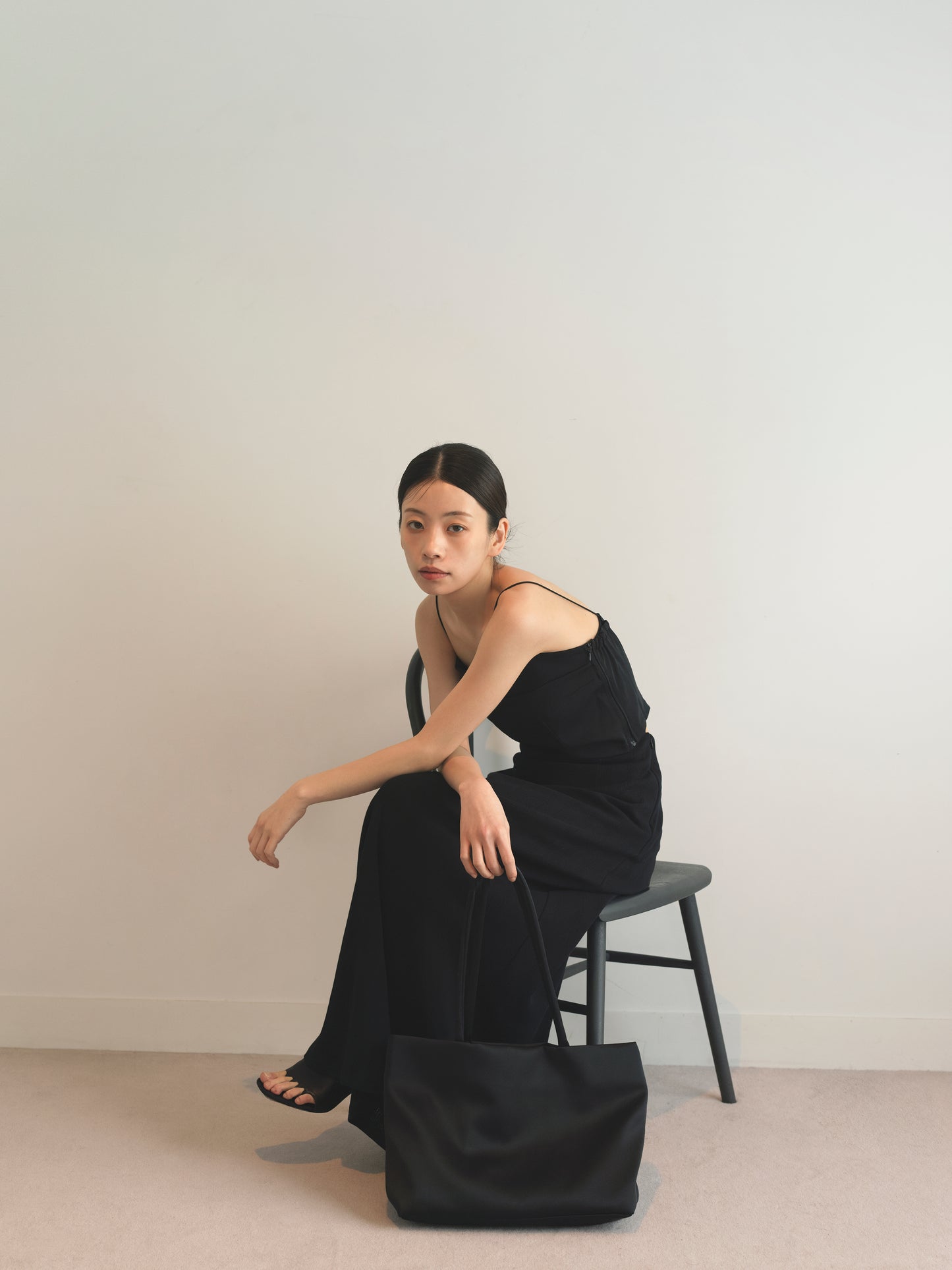 【Pre-order】Satin Tote Bag -Black-