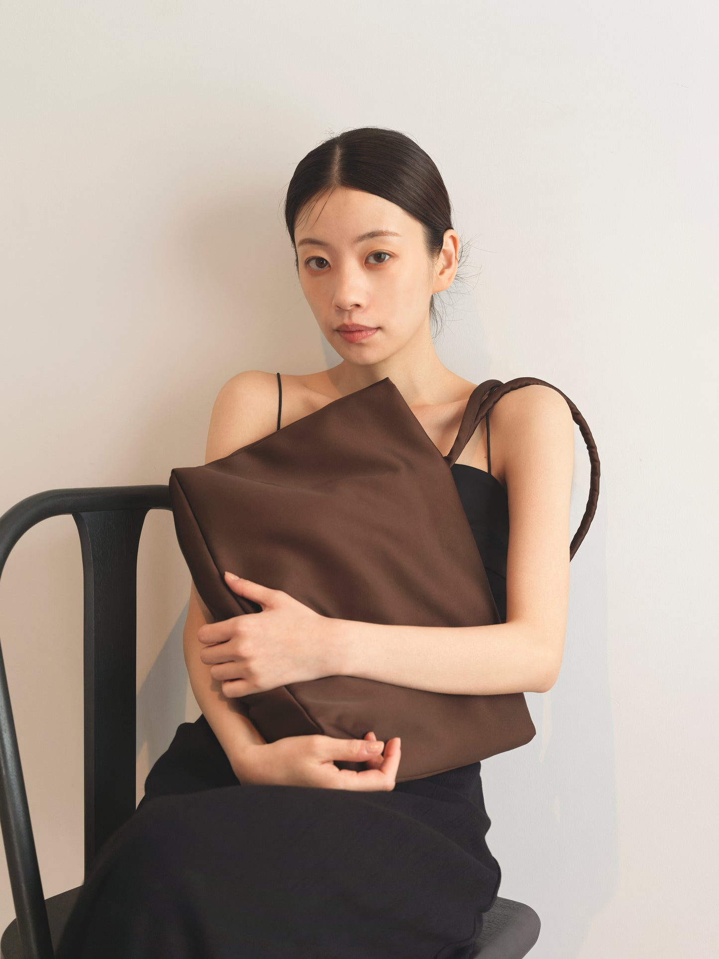 【Pre-order】Satin Tote Bag -Brown-
