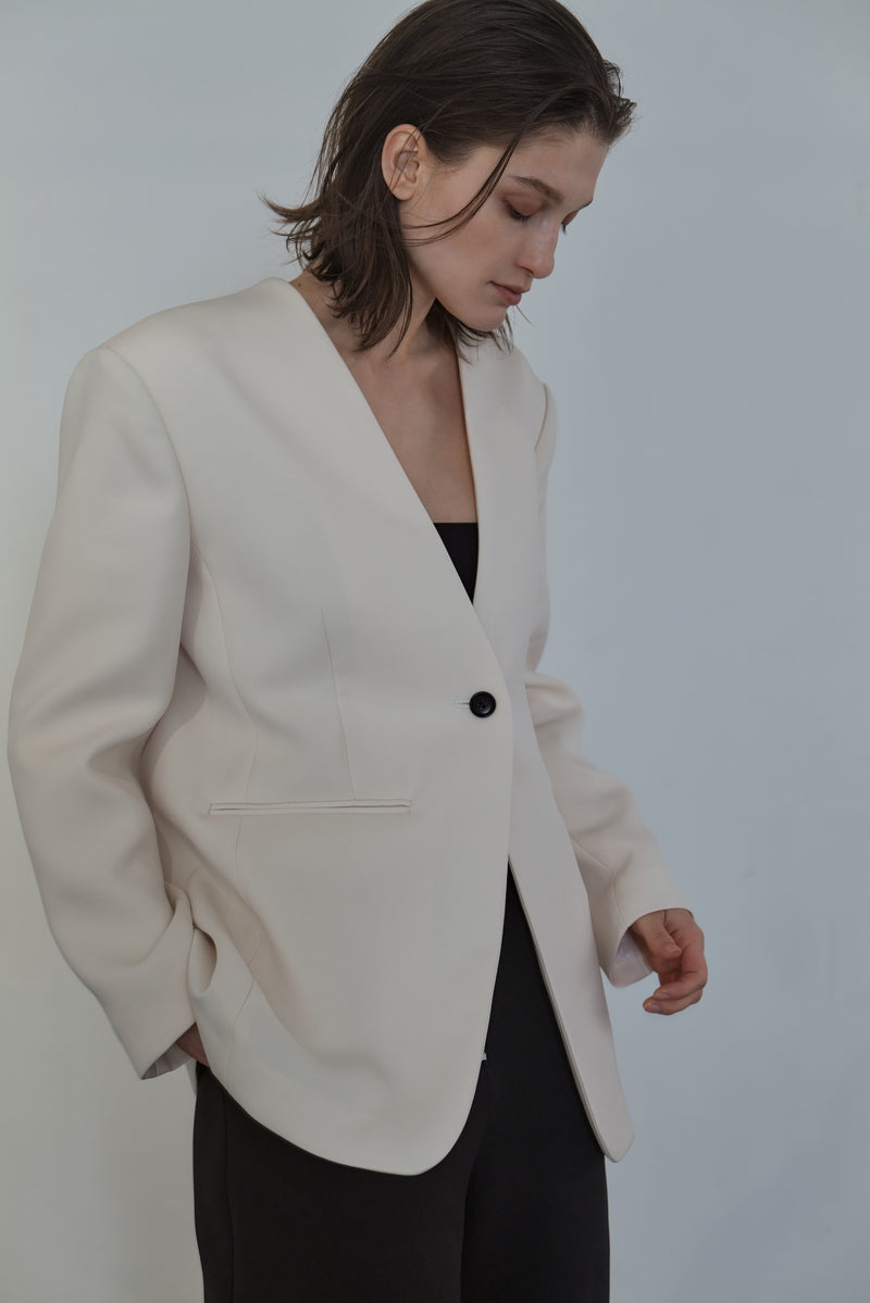 Collarless 2024 white jacket